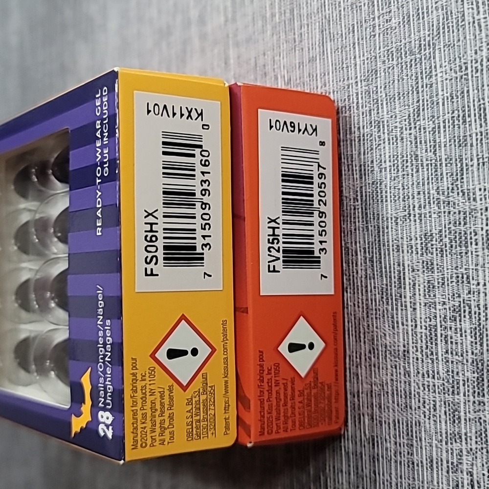 2 Packs Kiss Glue On Nails Purple Halloween New - Picture 5 of 5